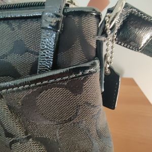 Authentic Coach Shoulder Bag in black